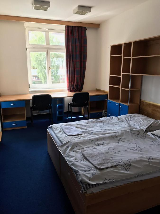 Hostel Masarykova Прага Екстериор снимка